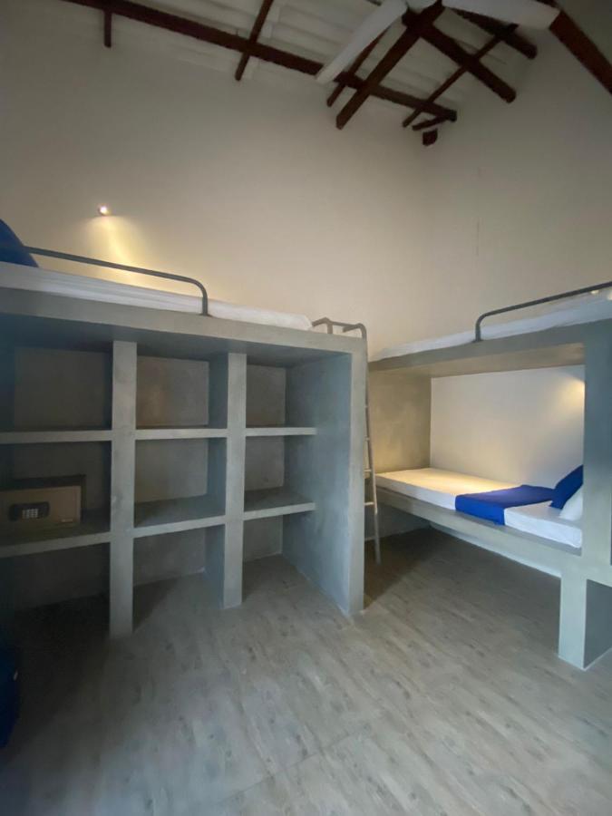 Alma Beach Hotel 웰리가마 외부 사진